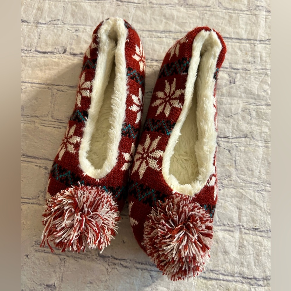 HOLIDAY KNIT BALET SLIPPERS SHERPA LINING LIFE IS GOOD ON SOLE FAIR-ISLE M(7-8)